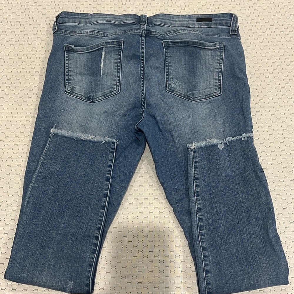 Kut jeans, Connie skinny crop, size 14, holes have patches. - Picture 4 of 5